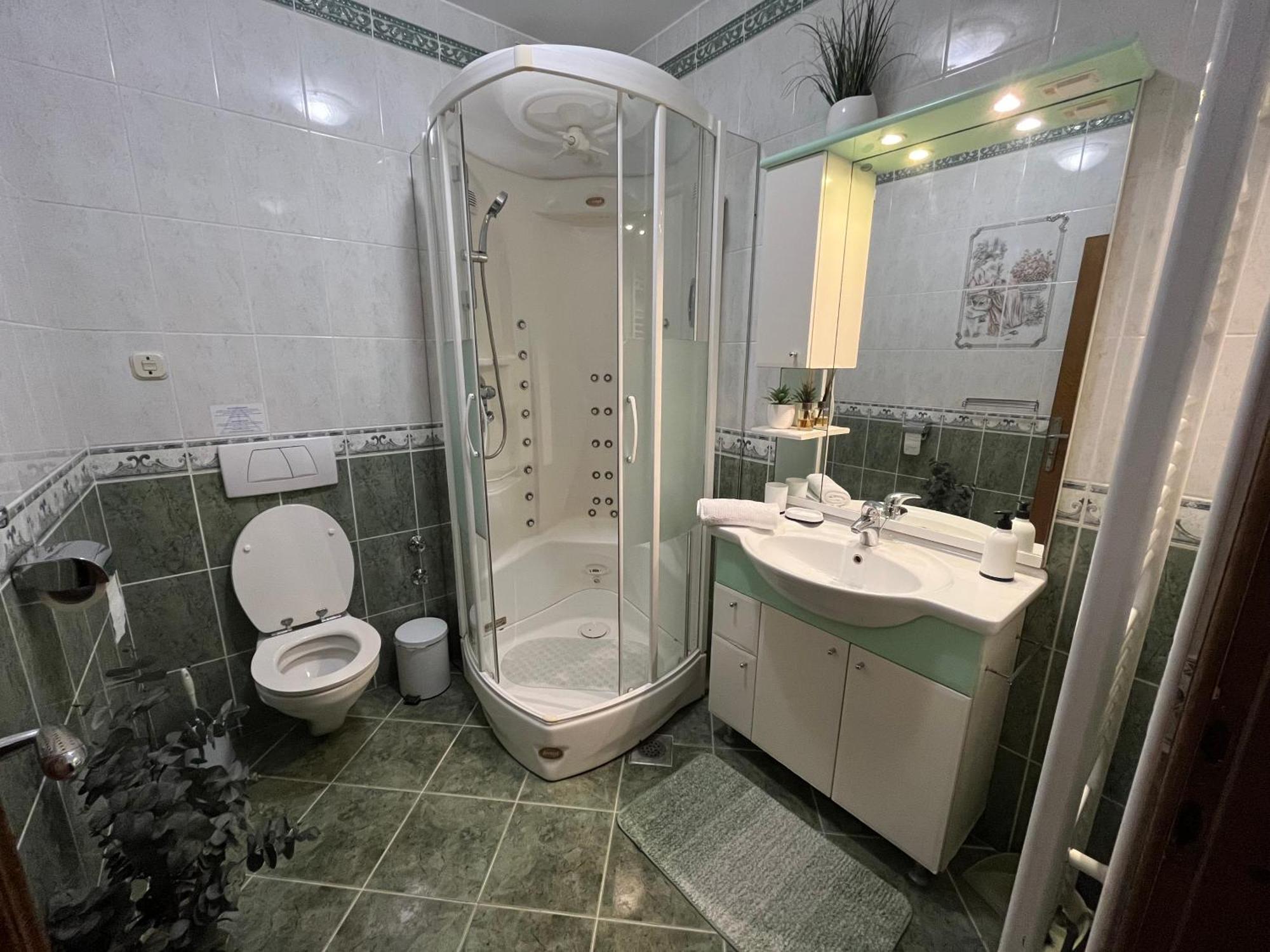 Adrijan Apartment *